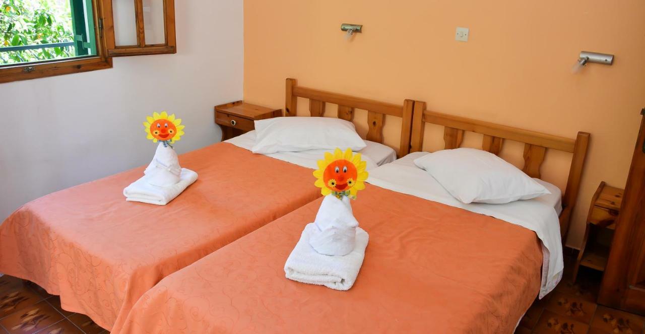 Alex-Giannis Apartments, Barbati Zewnętrze zdjęcie
