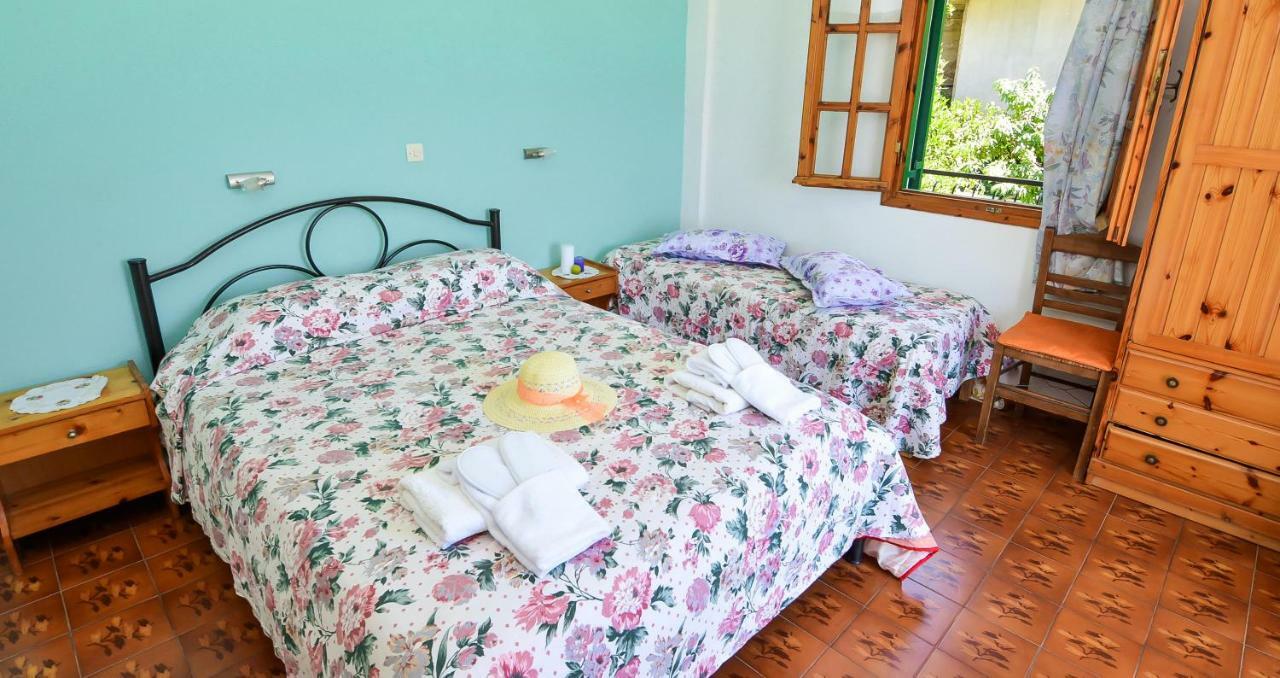Alex-Giannis Apartments, Barbati Zewnętrze zdjęcie
