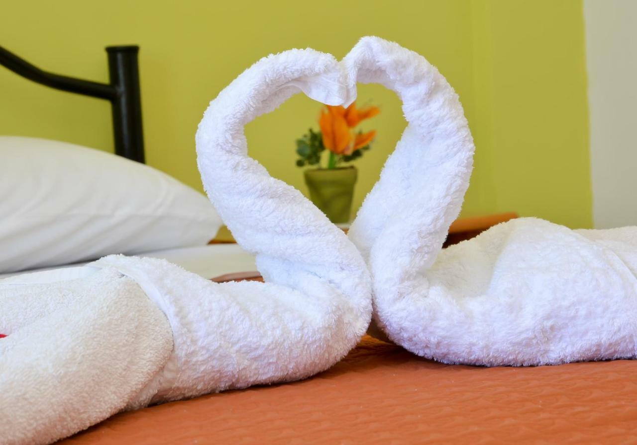 Alex-Giannis Apartments, Barbati Zewnętrze zdjęcie
