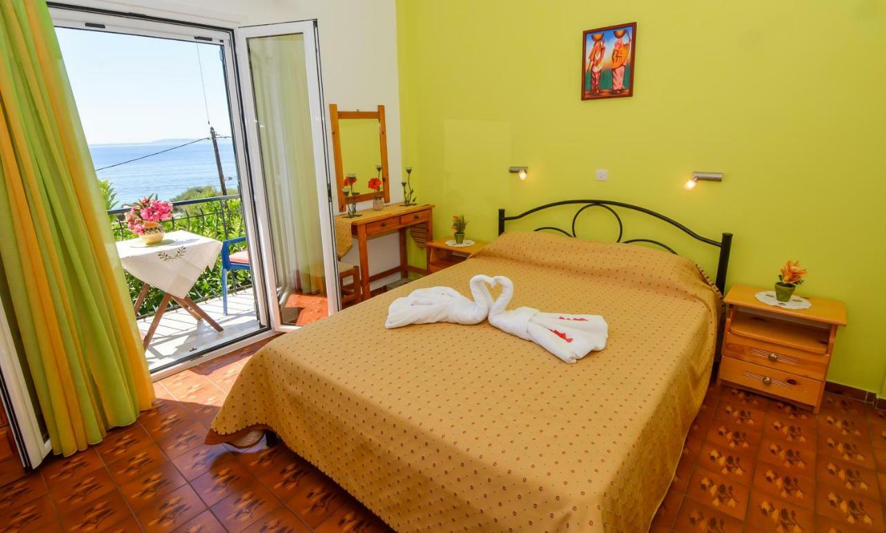 Alex-Giannis Apartments, Barbati Zewnętrze zdjęcie