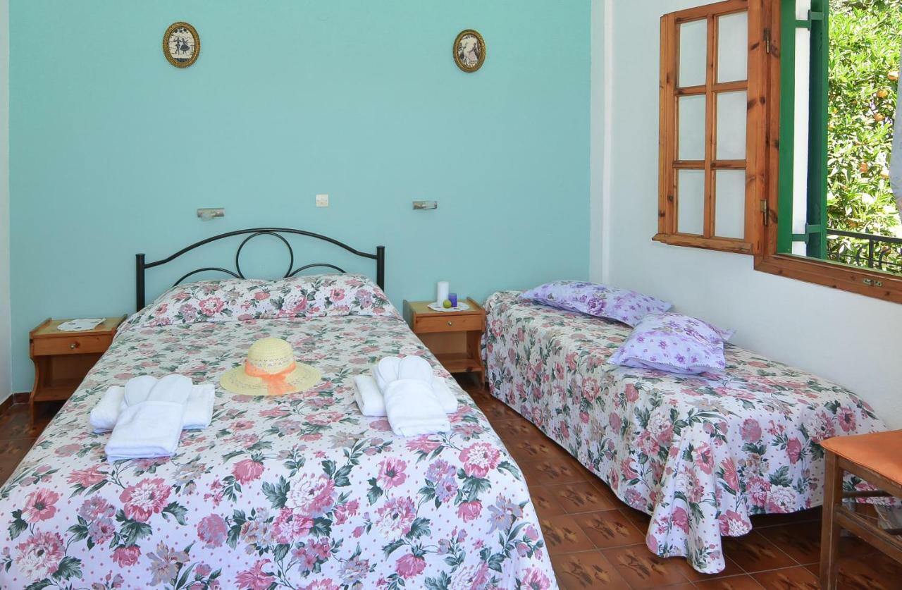 Alex-Giannis Apartments, Barbati Zewnętrze zdjęcie